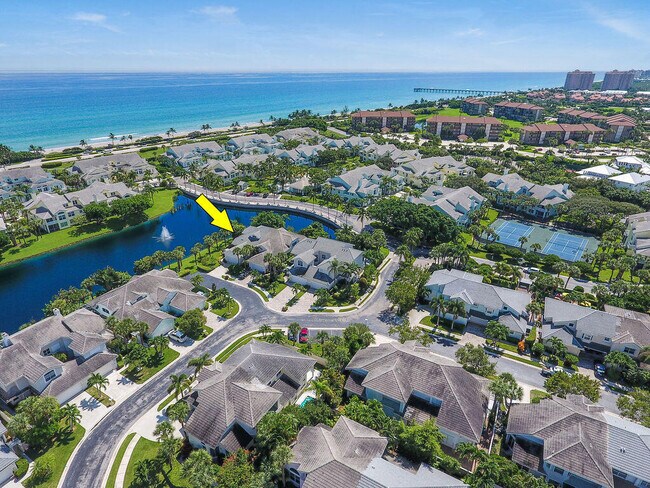 Building Photo - 2074 Mainsail Cir