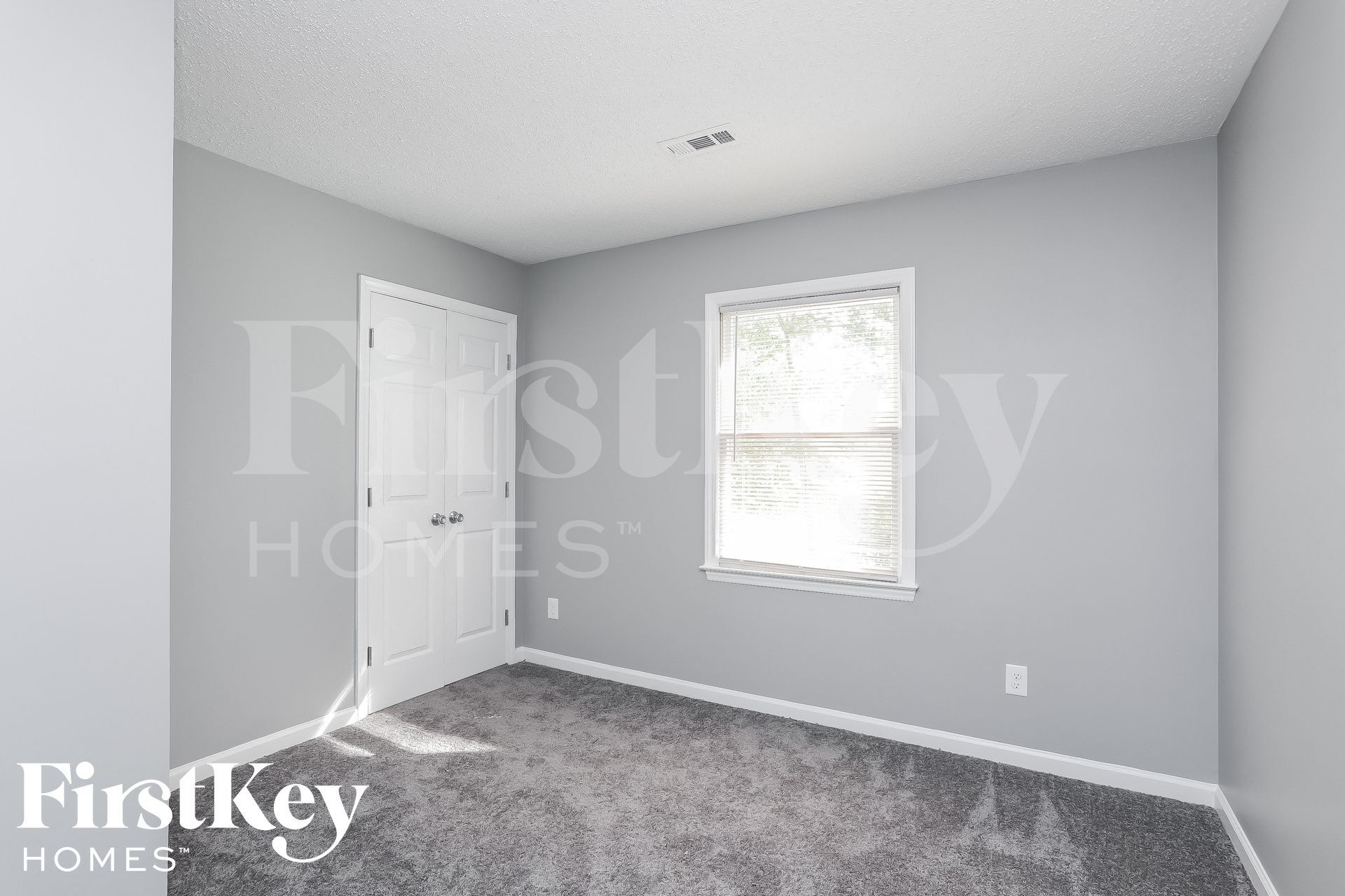 Building Photo - 4905 Chimney Springs Dr