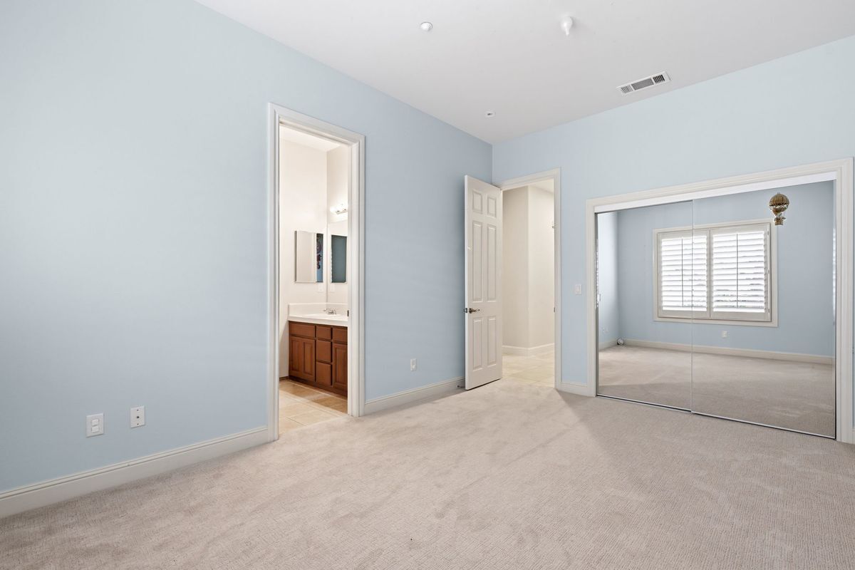 Building Photo - 309 Whitcliffe Ct