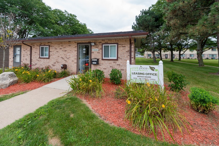 Park Place Apartments - Taylor, MI | Apartment Finder