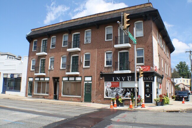 Primary Photo - 701 County Line Rd