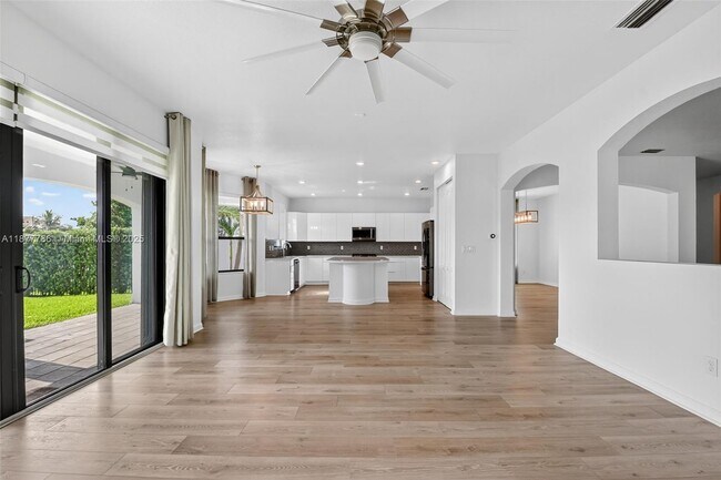 Building Photo - 7176 Sandgrace Ln