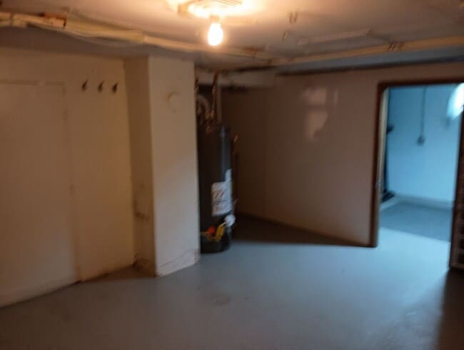 Building Photo - 320 S Griffin St