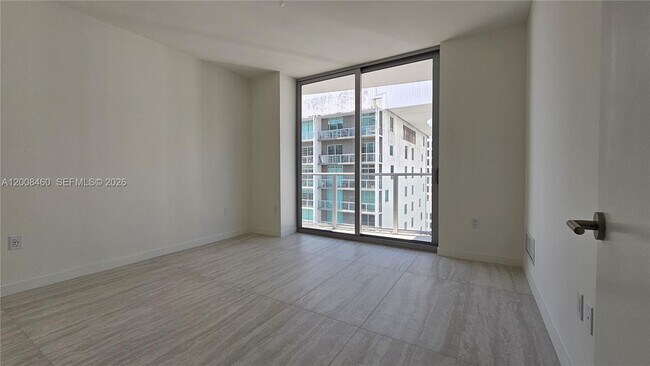 Building Photo - 77 SE 5th St