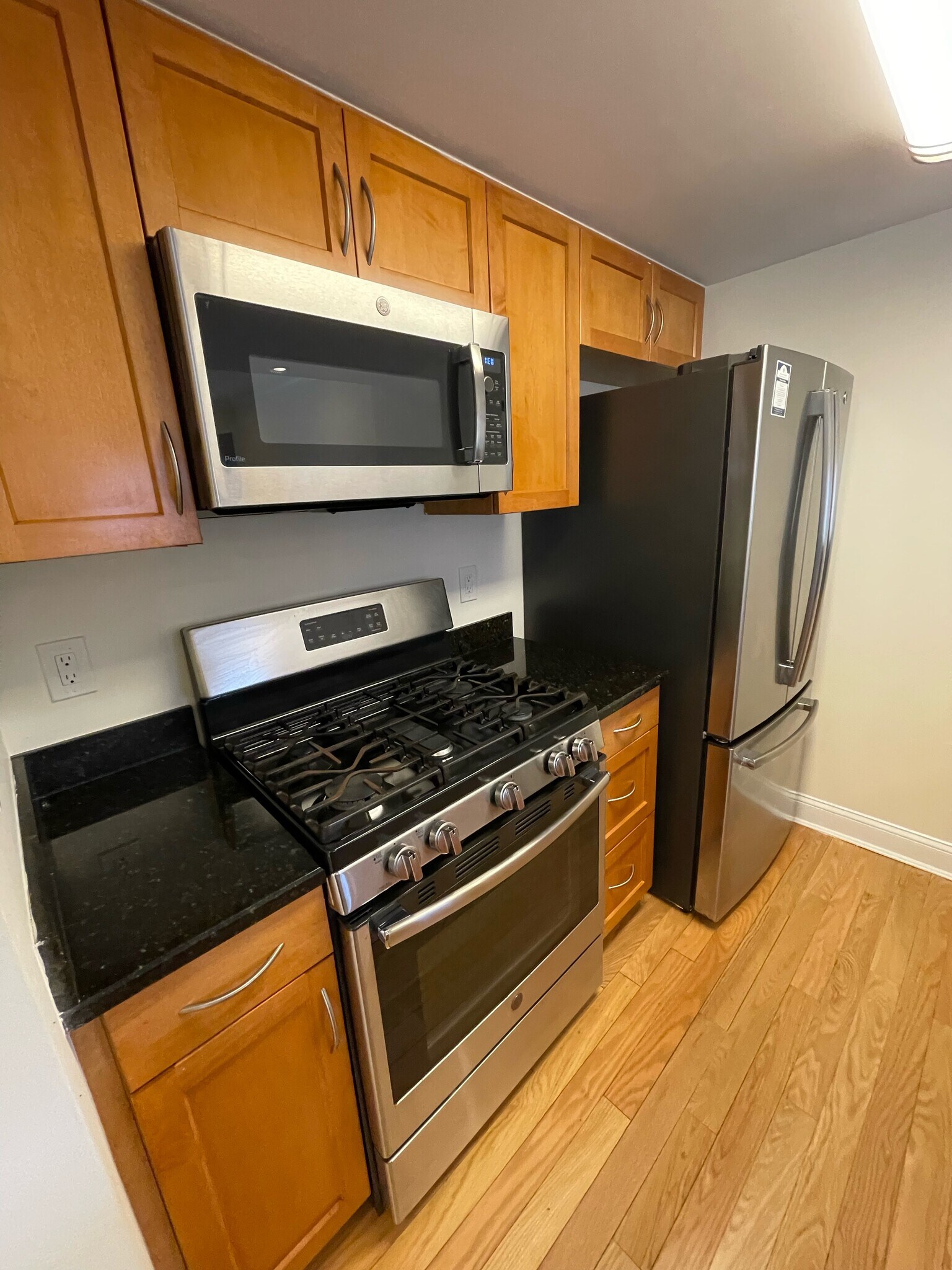 Building Photo - 302 Paine Ct