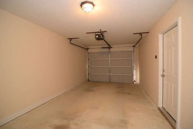 Building Photo - $1475 - 2 Bed/2 Bath house for rent in Wes...