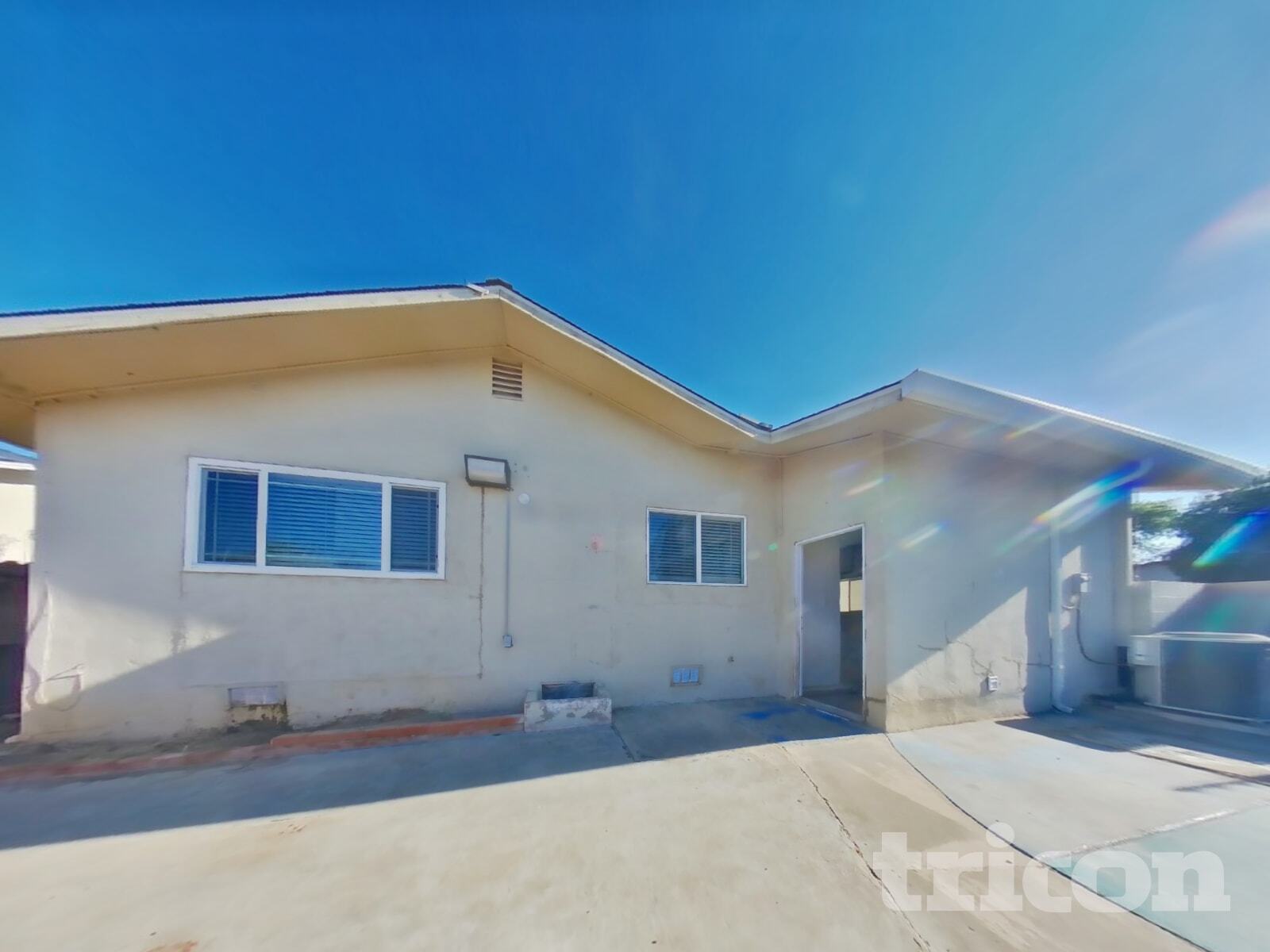 Building Photo - 916 Jacobsen St