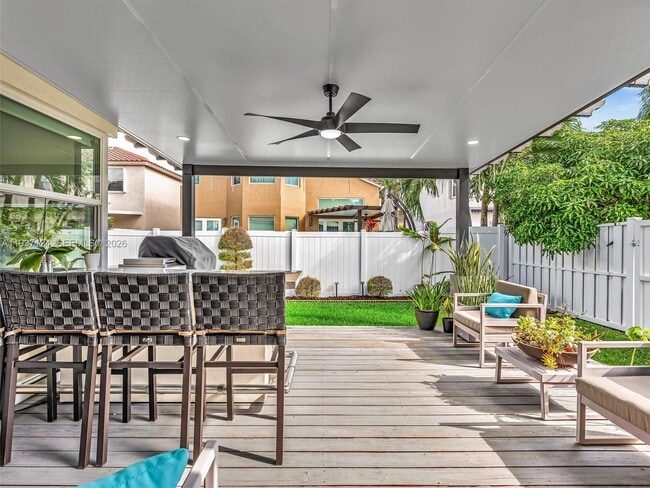 Building Photo - 357 NW 154 Ave