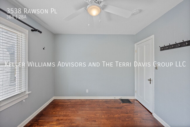 Building Photo - 3538 Rawson Pl