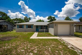 Building Photo - Mount Dora 4 Bedroom, 2 Bath Single-Family...