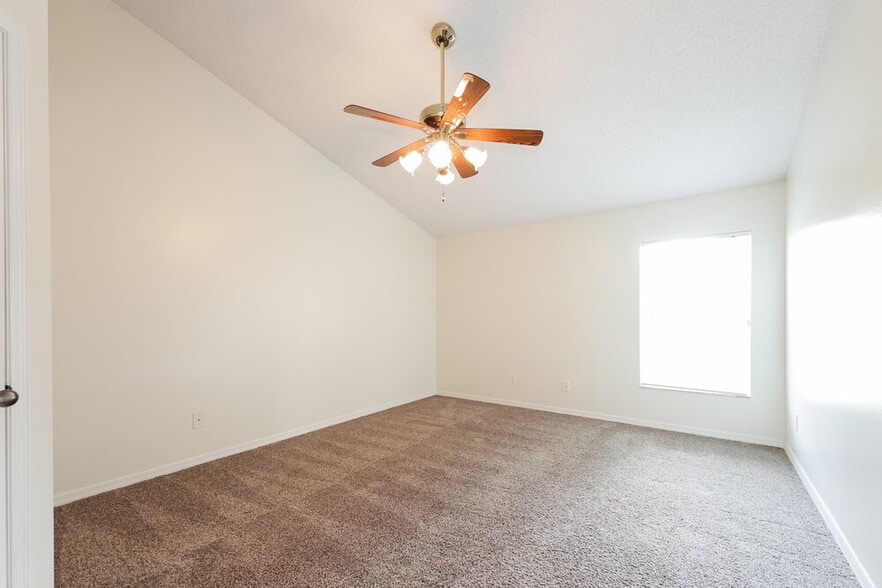 Building Photo - 2556 Coachbridge Ct