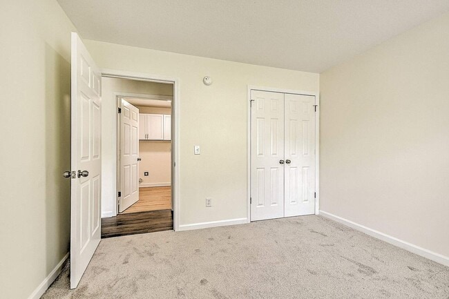 Building Photo - Renovated Countryside Cottage for Rent | Move-In Ready | Jonesborough TN