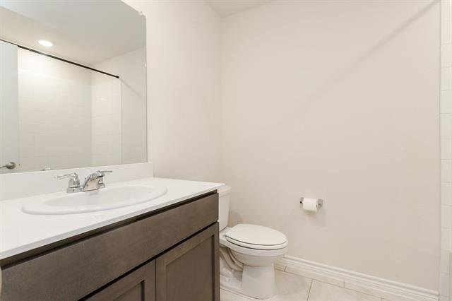 Building Photo - 406 Saddle Club Way