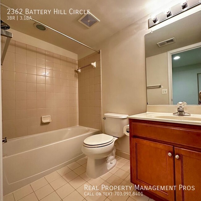 Building Photo - 2362 Battery Hill Cir