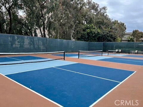 Building Photo - 220 Nice Ln