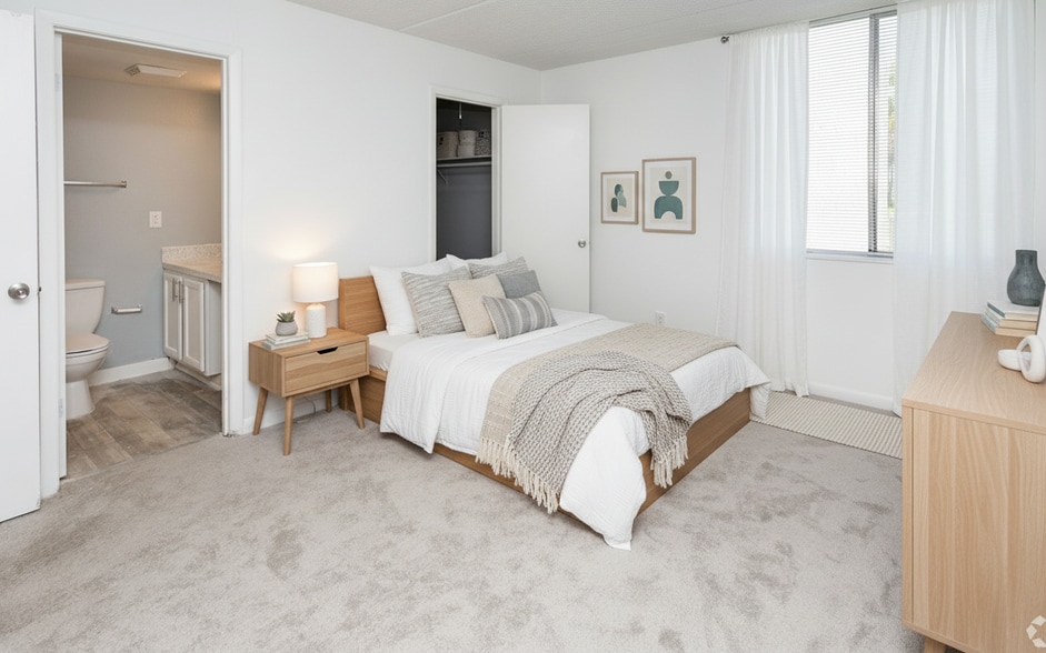 Staged Unit - Southside Commons Realty LLC