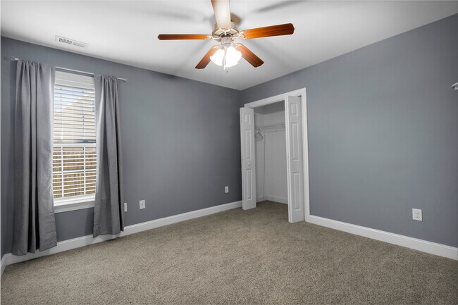 Building Photo - 201 Quincy Ct