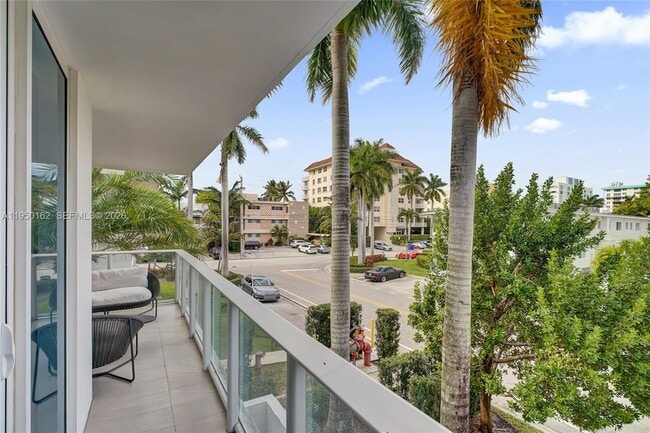 Building Photo - 1170 101st St