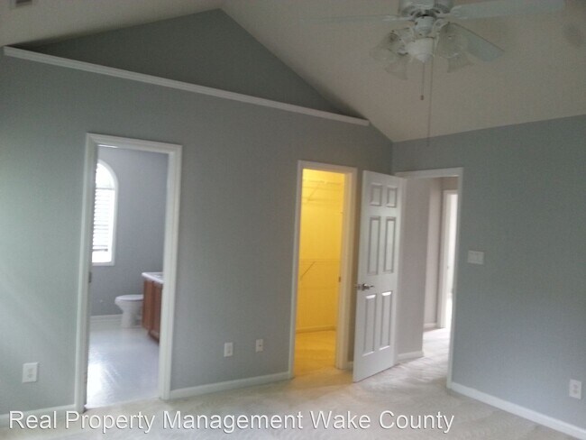 Building Photo - 3 br, 2.5 bath House - 8712 Blakehurst Drive