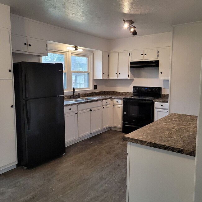 Building Photo - 5349 Silver Pine Dr