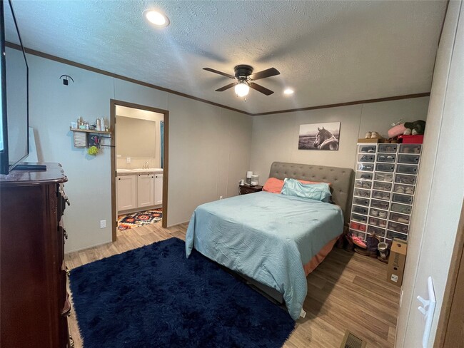 Building Photo - 20410 Telge Rd