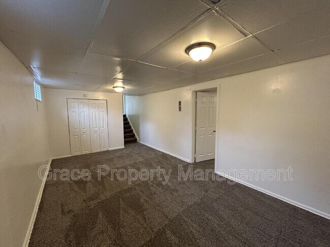 Building Photo - 9954 W Maryland Dr