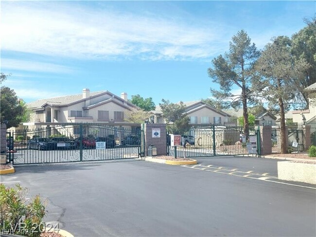 Building Photo - 5710 E Tropicana Ave