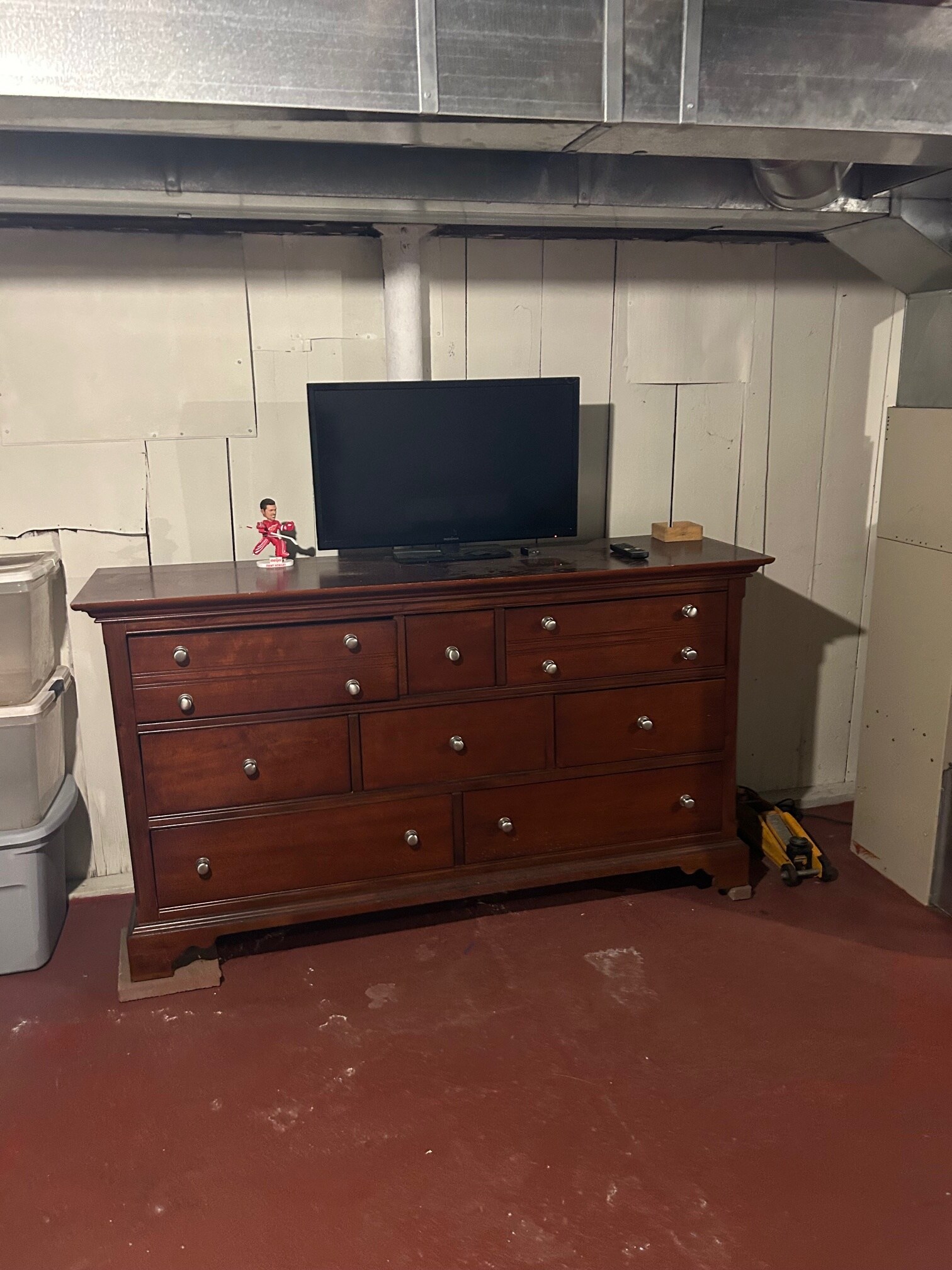 Dresser in Basement - 1075 Lakepointe St