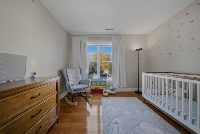 Building Photo - 1707 Summer St