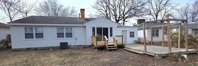 Building Photo - 1930 S Fremont Ave