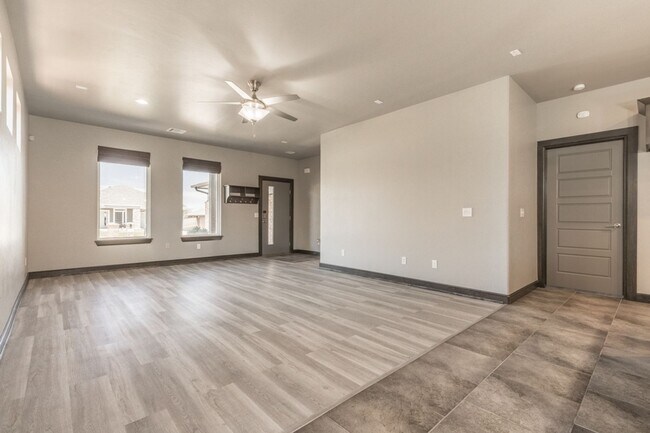 Building Photo - A Very Beautiful and Spacious 3 Bedroom 2 Bath in Yukon