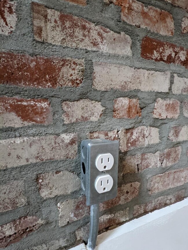 Building Photo - 4227 Botanical Ave