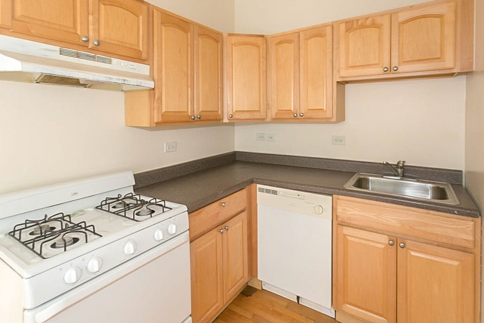 Building Photo - 1919 W Winona St