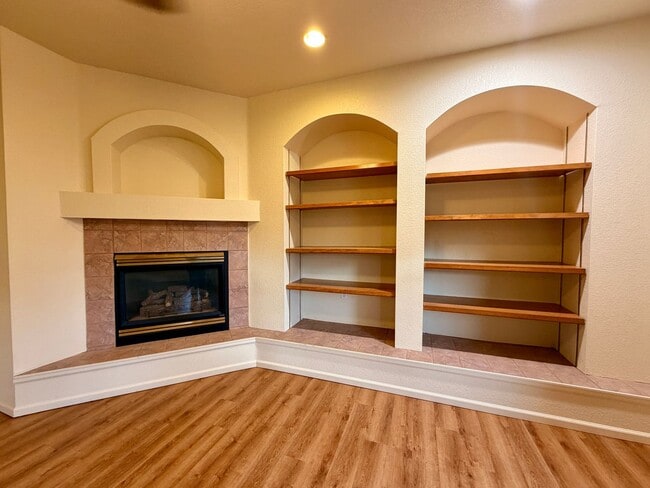 Building Photo - 1766 Preston Dr