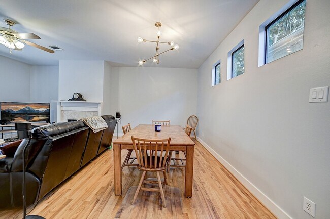 Building Photo - 5838 Larkin St