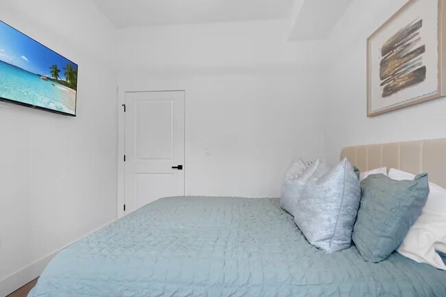 Building Photo - 234 Webster Ave