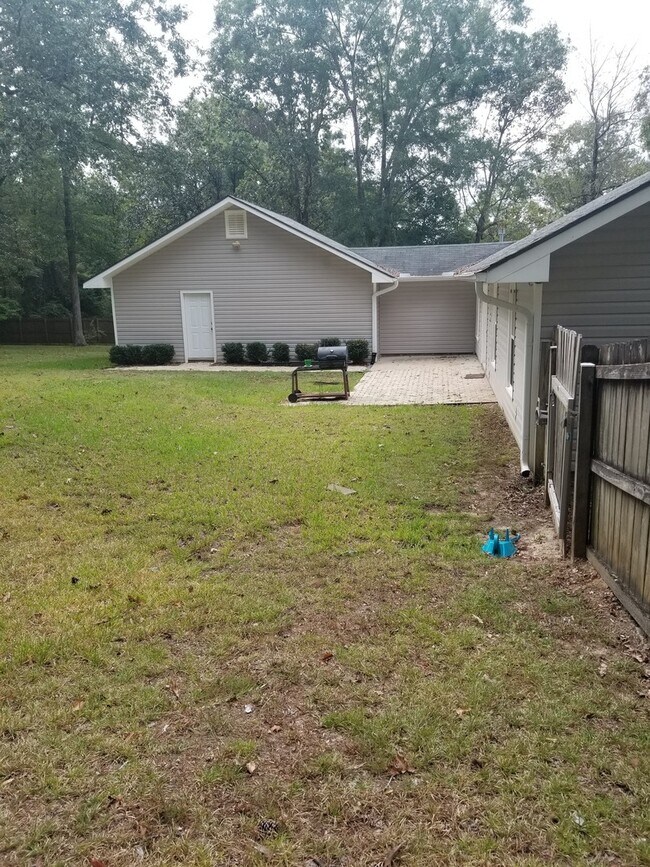 Building Photo - Gateway Subdivision, Enterprise, AL