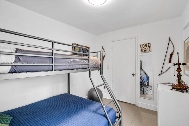 Building Photo - 519 NW 52nd St