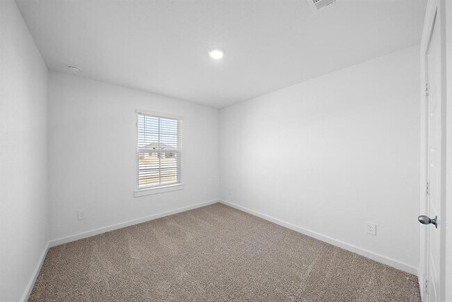 Building Photo - 1106 Vista Pointe Dr