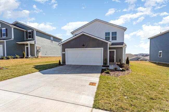 Primary Photo - 4 Bed 3 Bath New Build! Available Now!
