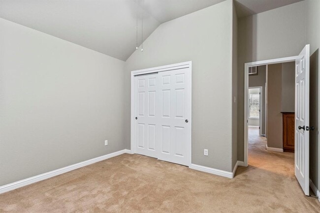 Building Photo - 2020 Petrified Forest Dr