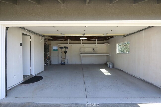 Building Photo - 16572 Patricia Ln