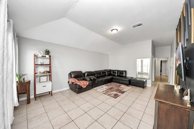 Building Photo - 19502 Oleander Ridge Way
