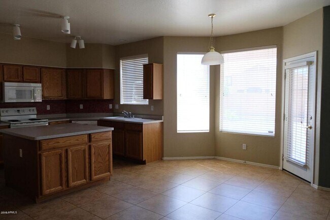 Building Photo - 16806 S 42nd St