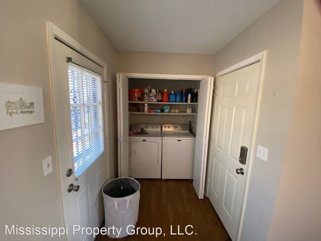 Building Photo - 3 br, 2 bath House - 350 Christman Drive