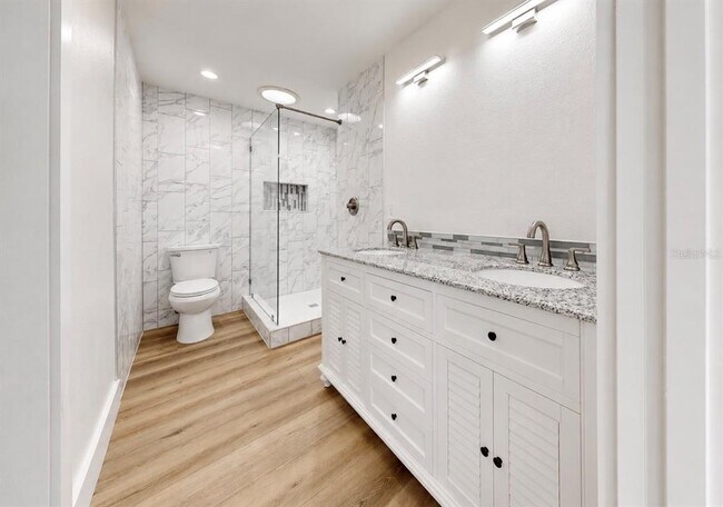 Building Photo - 6513 Abaco Dr