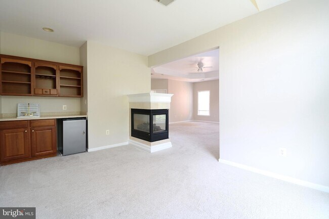 Building Photo - 22078 Vantage Pointe Pl