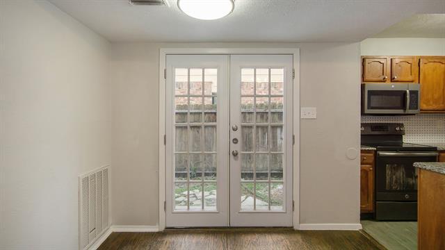 Building Photo - 318 Liberty Pl