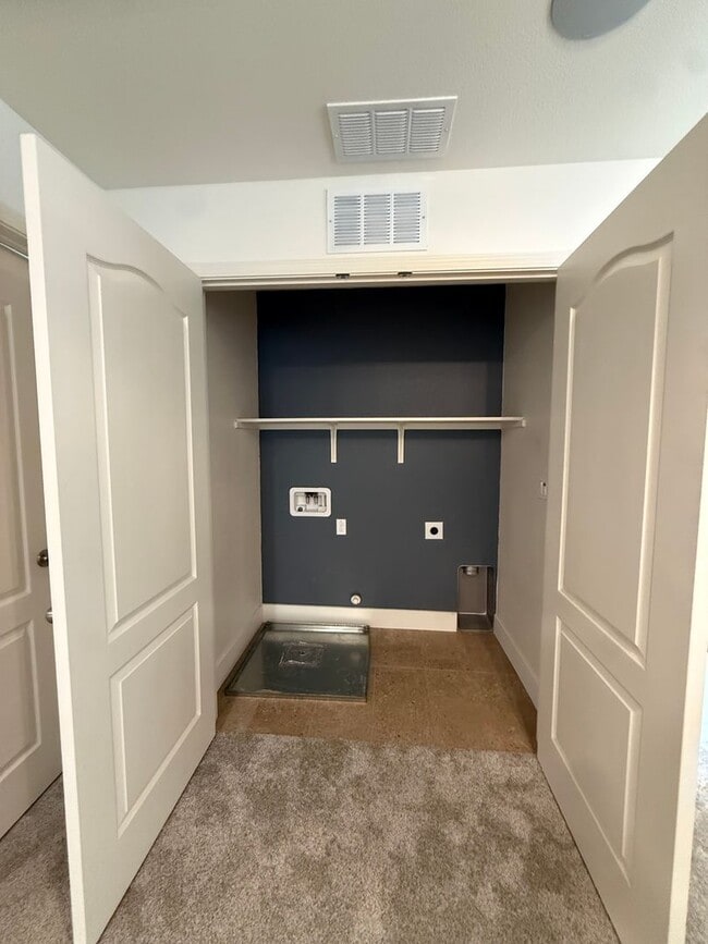 Building Photo - 2 bed | 2.5 bath | 1302 SF | 1 Car Garage | Two Story | Tenant pays $175 monthly for WS&G