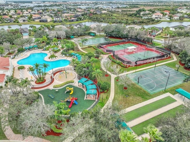 Building Photo - 11240 SW Wyndham Way